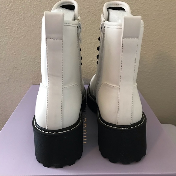 madden girl Carra Platform Combat Boots White - Picture 5 of 10